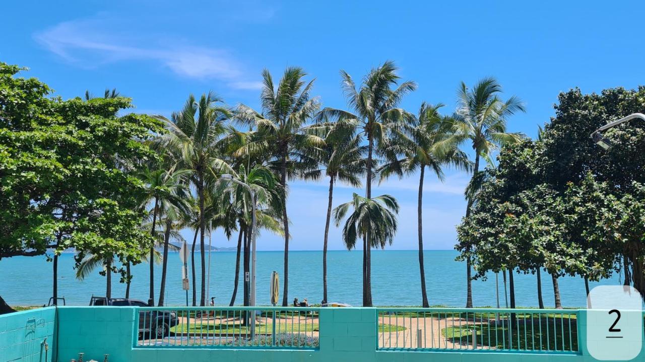 Emthree Seaside Apartments Townsville Exterior photo