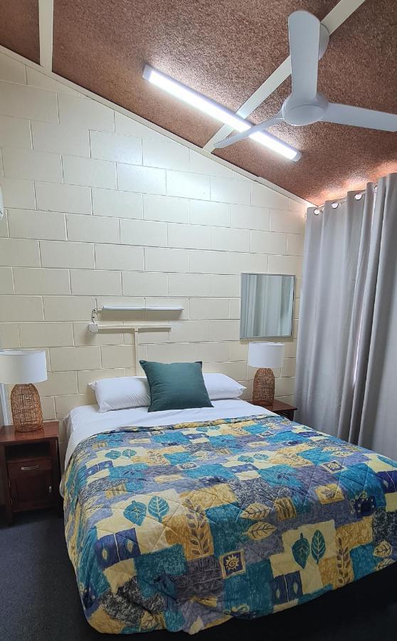 Emthree Seaside Apartments Townsville Exterior photo