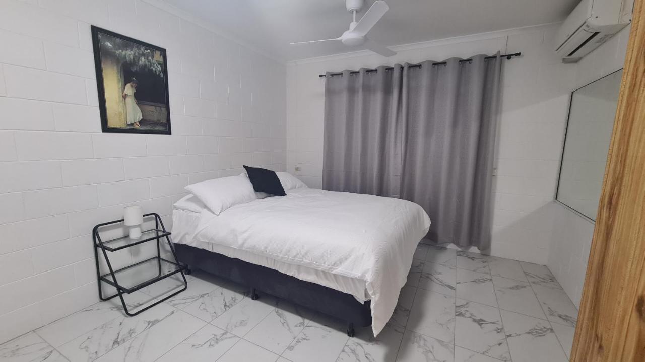 Emthree Seaside Apartments Townsville Exterior photo